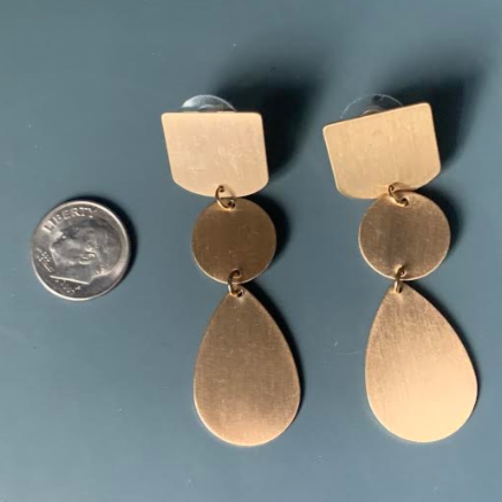 🆕 Geometric Earrings - Picture 4 of 10